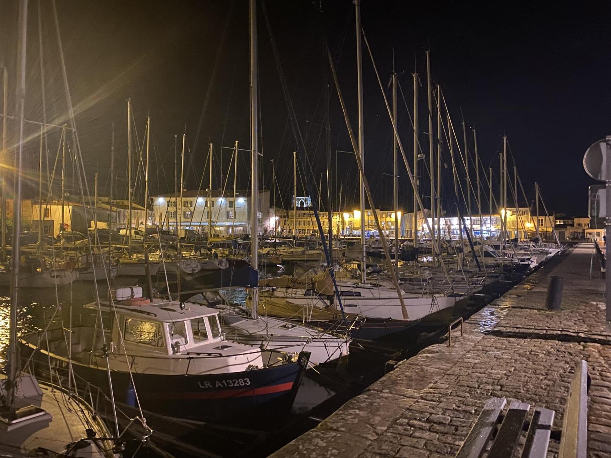 Ferienwohnung Les Remparts Saint-Martin-de-Ré Exterior foto
